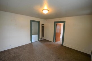1609 Defoe St, Missoula, MT 59802