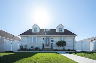 106 Parkview St, Plainview, NY 11803
