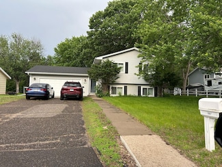 11863 Tulip St NW, Coon Rapids, MN 55433