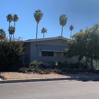 26092 Bamboo Palm Dr, Homeland, CA 92548