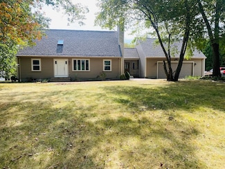 10 Butterfly Trail, North Dartmouth, MA 02747