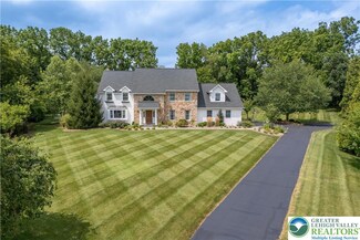 1588 Surrey Rd, Bethlehem, PA 18015