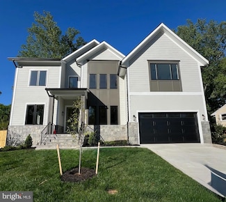 1208 Ross Dr SW, Vienna, VA 22180