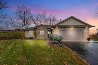 100 Schubert Ln Unit 16, Fond Du Lac, WI 54935