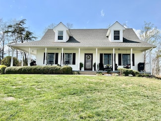 555 Cross Roads Ln, Evington, VA 24550