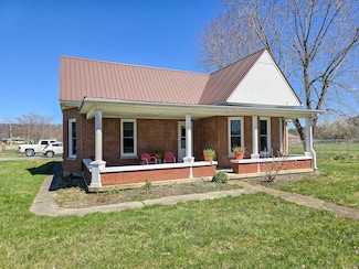 52 Montgomery St, Liberty, KY 42539