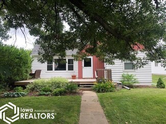 1520 4th Ave, Grinnell, IA 50112