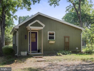 103 Wineberry Ln, Berkeley Springs, WV 25411