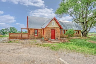 22676 Route 66 N, Clinton, OK 73601