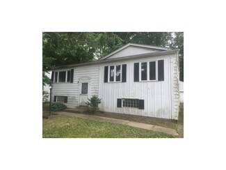 2857 Tod Ave NW, Warren, OH 44485
