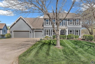 4620 Woodridge Dr, Lawrence, KS 66049