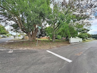 5630 Sunshine Park Dr, New Port Richey, FL 34652