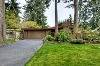 10633 NE 45th St, Kirkland, WA 98033