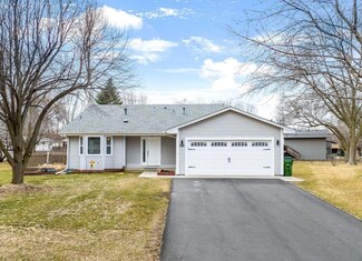 610 90th Ln NE, Minneapolis, MN 55434