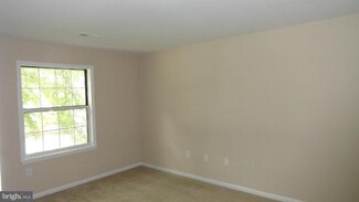 5004 Tarpon Ln, Woodbridge, VA 22193