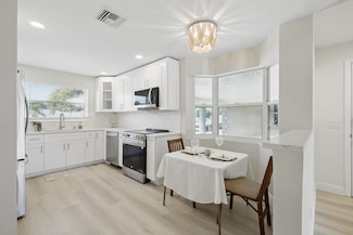 830 Lake Orchid Cir Unit 203, Vero Beach, FL 32962
