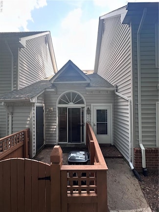 404 Camberley Way Unit K, Chesapeake, VA 23320