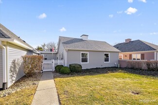 14 Garden Dr, Montgomery, IL 60538