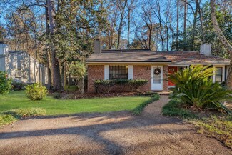 2137 Victory Garden Ln, Tallahassee, FL 32301