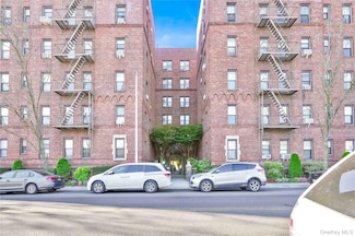167-10 Crocheron Ave Unit 1F, Flushing, NY 11358