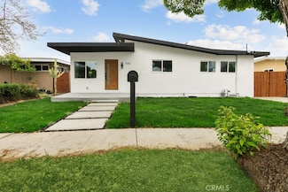 5116 E Wardlow Rd, Long Beach, CA 90808