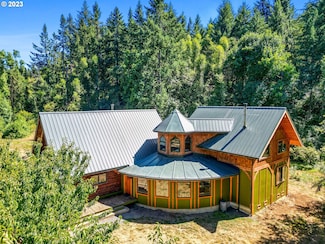 5952 Peaks View Rd NE, Scotts Mills, OR 97375