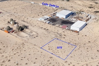 8 Adobe Rd, Twentynine Palms, CA 92277
