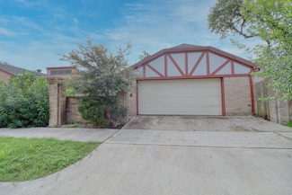 6911 Pouter Dr, Houston, TX 77083