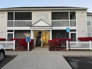 2652 S Knightsbridge Cir Unit 12, Ann Arbor, MI 48105