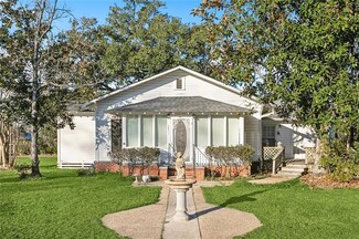 585 S 5th St, Ponchatoula, LA 70454