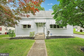 616 S Gray St, Brookhaven, PA 19015