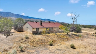 8970 Silver Rock Rd, Pinon Hills, CA 92372