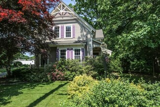 33 Priest St, Hudson, MA 01749