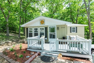 27469 Clyne Dr, Barnett, MO 65011