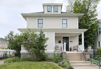 42 Bromfield St, Quincy, MA 02170