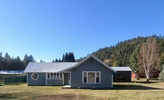 110 S 8th Ave, Ione, WA 99139