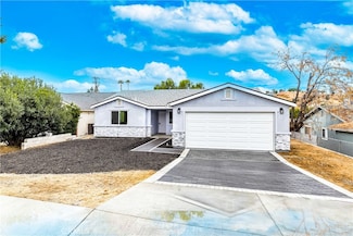 315 Davis St, Lake Elsinore, CA 92530