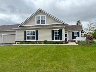 640 Schumann St, Woodstock, IL 60098