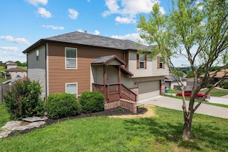 1311 S Nitro Dr, Ozark, MO 65721