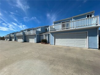 435 E Newlove Dr, Santa Maria, CA 93454