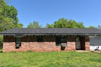 1408 W Kiamichi St, Hugo, OK 74743