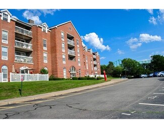 160 Commandants Way Unit 403, Chelsea, MA 02150