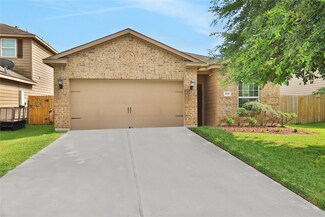 2610 Tracy Ln, Highlands, TX 77562