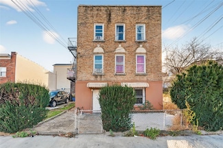 780 Bartholdi St, Bronx, NY 10467