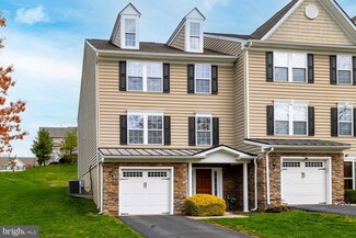 210 Tall Trees Cir, Downingtown, PA 19335