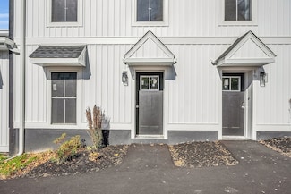 50 Frankfort St Unit 14, Fitchburg, MA 01420