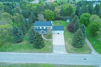 604 Pine Needle Dr, Perham, MN 56573