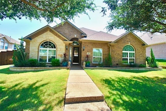 404 Rainier St, Desoto, TX 75115