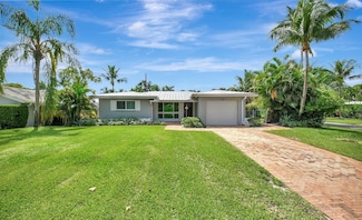 730 SW 27th Way, Boynton Beach, FL 33435