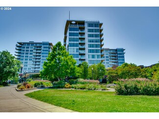 1900 S River Dr Unit N107, Portland, OR 97201
